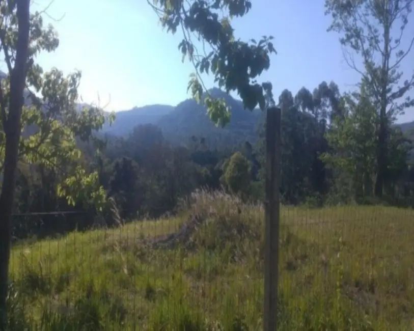 Foto 1 de Terreno / Lote à venda, 40m2 em Picada Cafe - RS