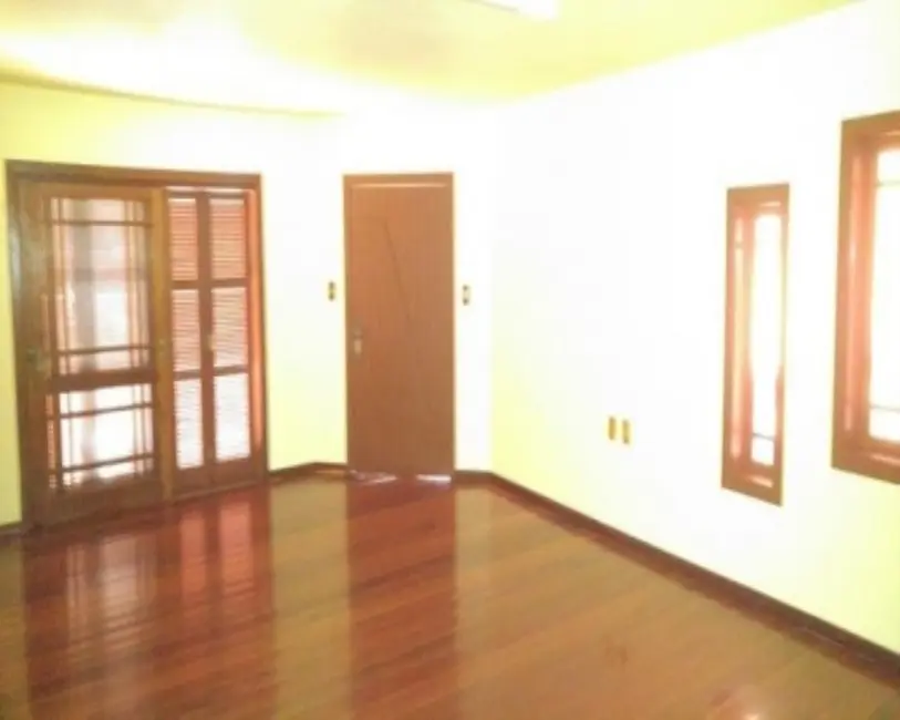 Apartamento com 3 quartos à venda, 411m2 em Centro, Picada Cafe - RS - imagem 3 Foto 3 de Apartamento com 3 quartos à venda, 411m2 em Centro, Picada Cafe - RS
