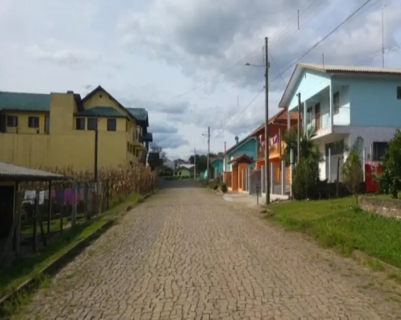 Foto 2 de Casa com 3 quartos à venda, 240m2 em Nova Petropolis - RS