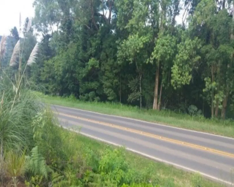 Foto 1 de Terreno / Lote à venda, 418m2 em Nova Petropolis - RS