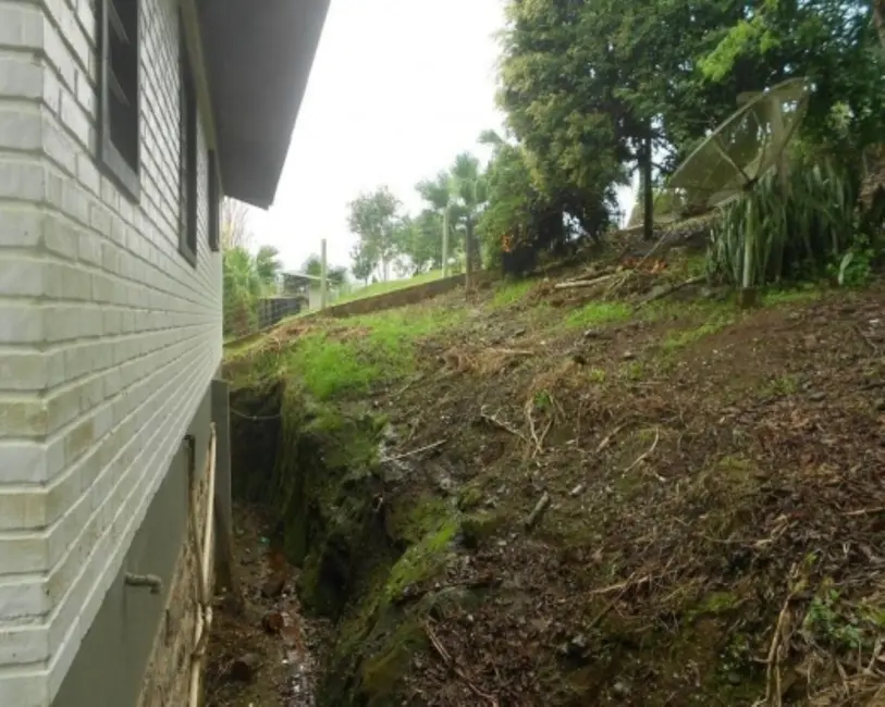 Casa com 5 quartos à venda, 192m2 em Picada Cafe - RS - imagem 4 Foto 4 de Casa com 5 quartos à venda, 192m2 em Picada Cafe - RS