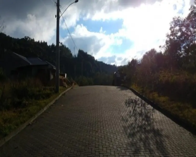 Terreno / Lote à venda, 400m2 em Nova Petropolis - RS - imagem 3 Foto 3 de Terreno / Lote à venda, 400m2 em Nova Petropolis - RS