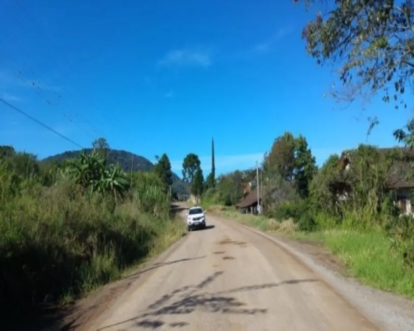 Terreno / Lote à venda, 400m2 em Nova Petropolis - RS - imagem 3 Foto 3 de Terreno / Lote à venda, 400m2 em Nova Petropolis - RS
