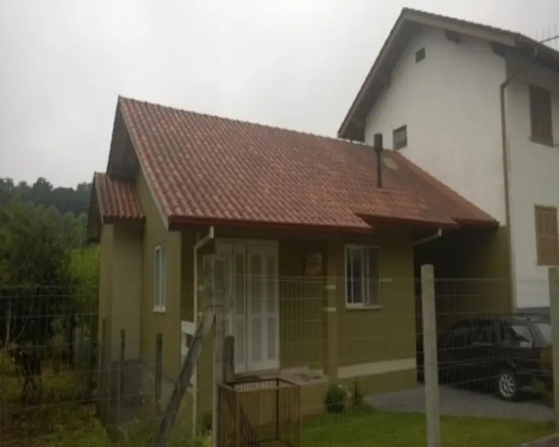 Foto 2 de Casa com 2 quartos à venda, 62m2 em Nova Petropolis - RS