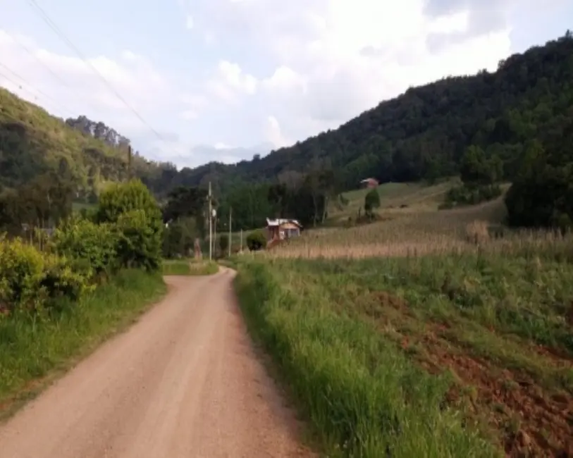 Foto 2 de Terreno / Lote à venda, 8700m2 em Nova Petropolis - RS