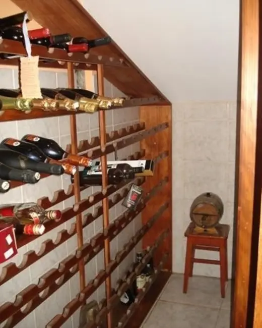 Foto 9 de Casa com 4 quartos à venda, 305m2 em Porto Alegre - RS