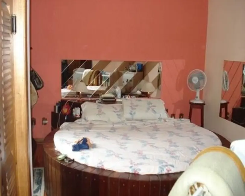 Foto 5 de Casa com 4 quartos à venda, 305m2 em Porto Alegre - RS