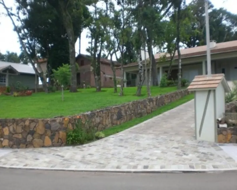 Foto 4 de Casa com 2 quartos à venda, 170m2 em Nova Petropolis - RS