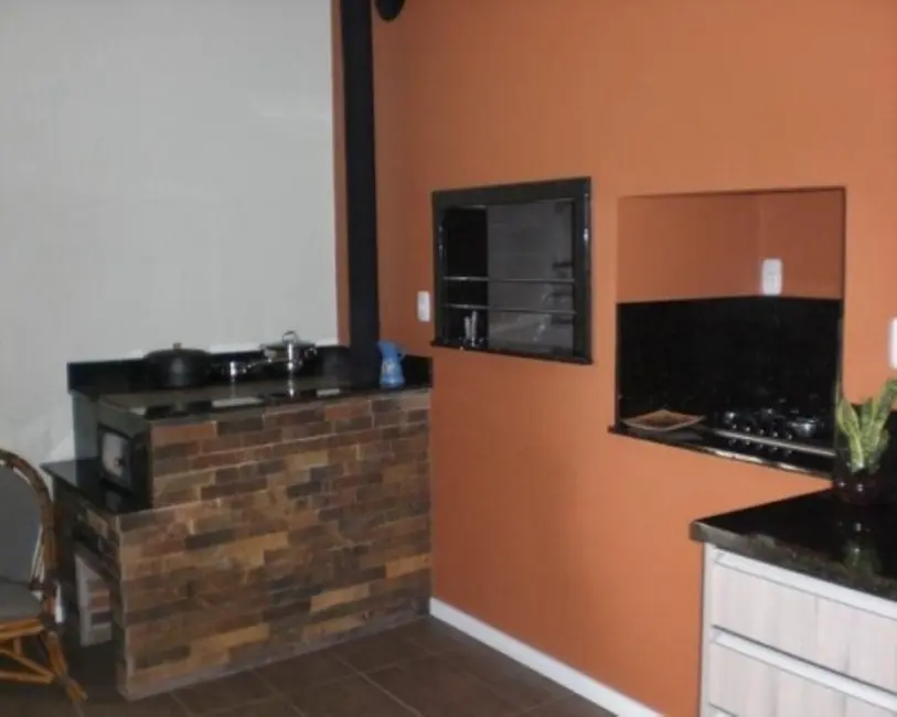 Foto 6 de Casa com 2 quartos à venda, 170m2 em Nova Petropolis - RS