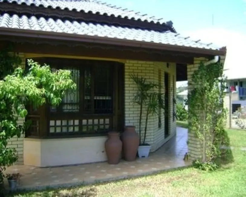 Foto 1 de Casa com 3 quartos à venda, 184m2 em Nova Petropolis - RS