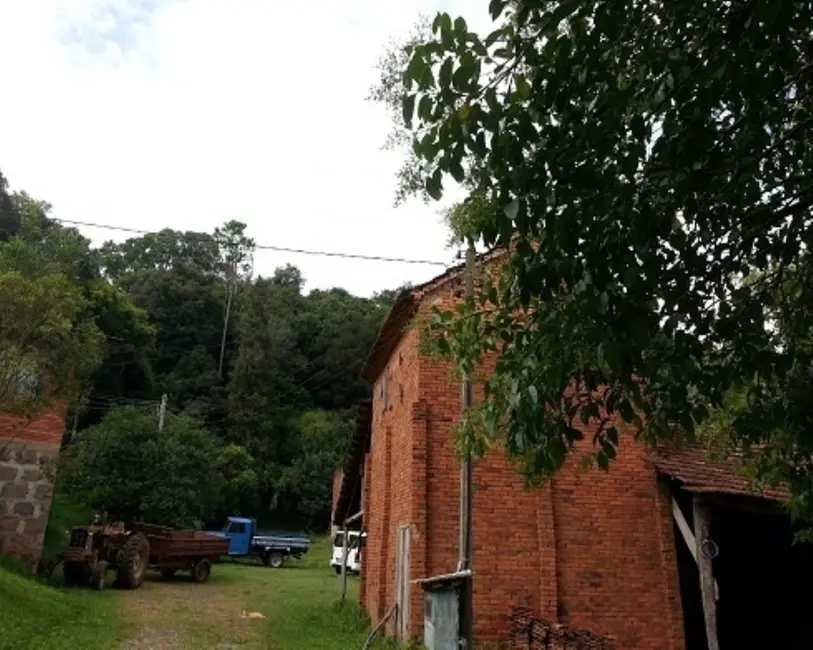 Foto 4 de Terreno / Lote à venda, 31m2 em Gramado - RS