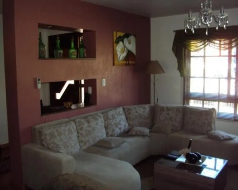 Foto 3 de Casa com 5 quartos à venda, 286m2 em Nova Petropolis - RS