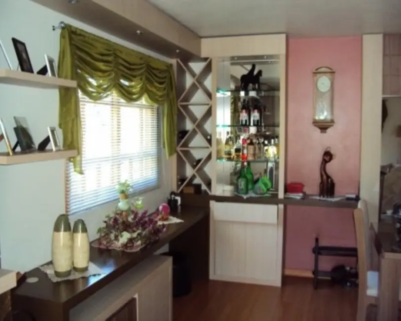 Foto 4 de Casa com 5 quartos à venda, 286m2 em Nova Petropolis - RS