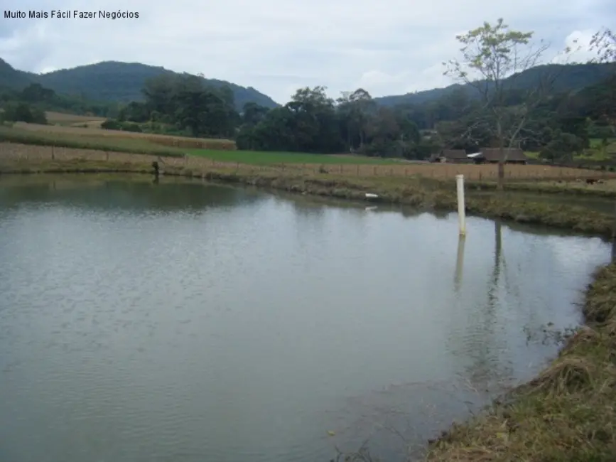 Sítio / Rancho com 7 quartos à venda, 150m2 em Nova Petropolis - RS - imagem 5 Foto 5 de Sítio / Rancho com 7 quartos à venda, 150m2 em Nova Petropolis - RS