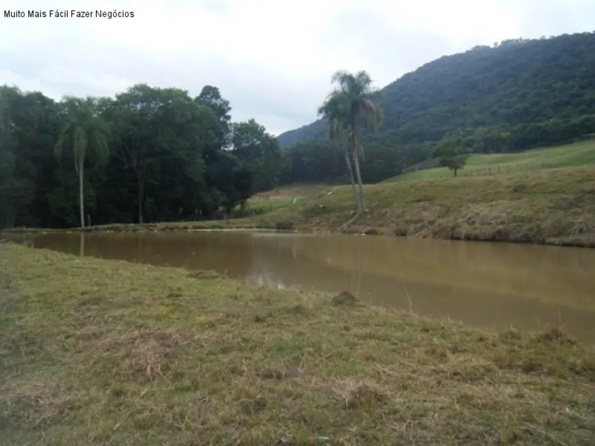Sítio / Rancho com 7 quartos à venda, 150m2 em Nova Petropolis - RS - imagem 9 Foto 9 de Sítio / Rancho com 7 quartos à venda, 150m2 em Nova Petropolis - RS