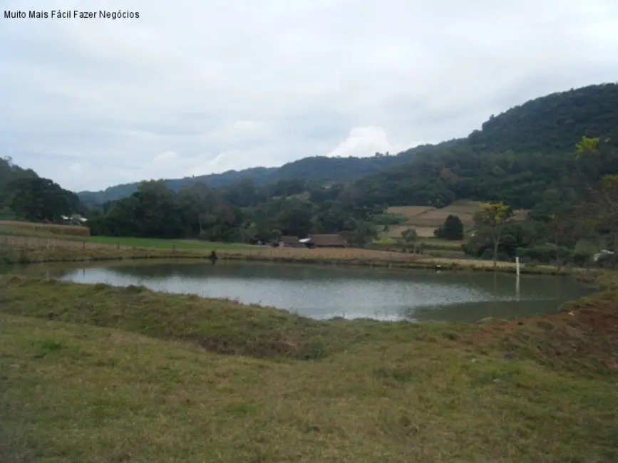 Sítio / Rancho com 7 quartos à venda, 150m2 em Nova Petropolis - RS - imagem 7 Foto 7 de Sítio / Rancho com 7 quartos à venda, 150m2 em Nova Petropolis - RS