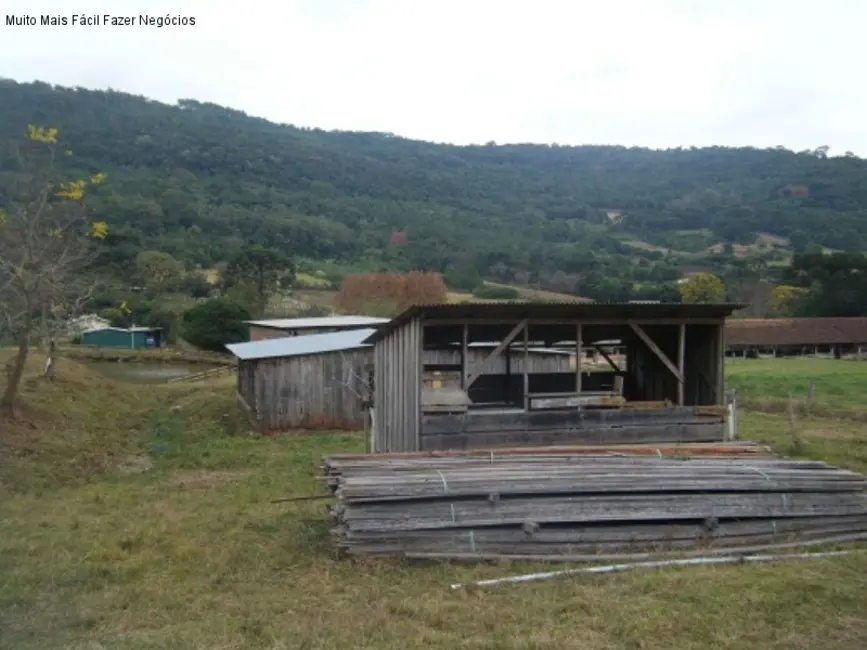 Sítio / Rancho com 7 quartos à venda, 150m2 em Nova Petropolis - RS - imagem 8 Foto 8 de Sítio / Rancho com 7 quartos à venda, 150m2 em Nova Petropolis - RS