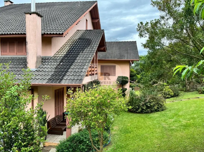 Casa com 5 quartos à venda, 750m2 em Nova Petropolis - RS - imagem 8 Foto 8 de Casa com 5 quartos à venda, 750m2 em Nova Petropolis - RS