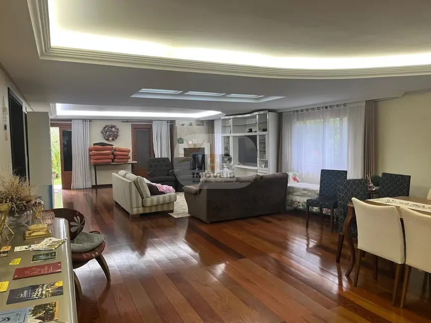 Casa com 5 quartos à venda, 750m2 em Nova Petropolis - RS - imagem 9 Foto 9 de Casa com 5 quartos à venda, 750m2 em Nova Petropolis - RS