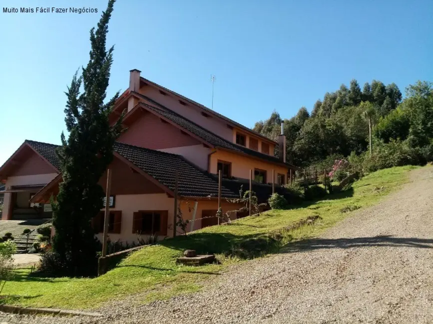Foto 2 de Casa com 5 quartos à venda, 750m2 em Nova Petropolis - RS