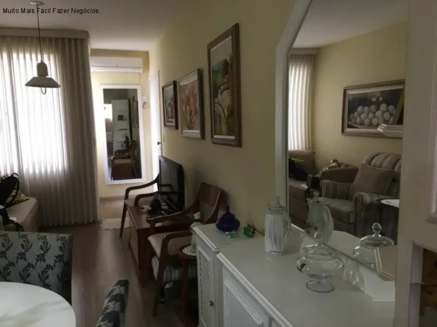 Apartamento com 1 quarto à venda, 39m2 em Petrópolis, Porto Alegre - RS - imagem 2 Foto 2 de Apartamento com 1 quarto à venda, 39m2 em Petrópolis, Porto Alegre - RS