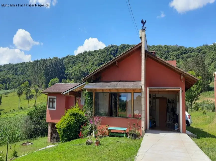 Foto 3 de Sítio / Rancho com 4 quartos à venda, 300m2 em Nova Petropolis - RS