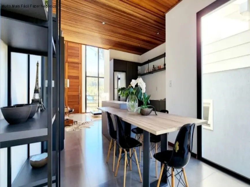 Casa com 2 quartos à venda, 159m2 em Nova Petropolis - RS - imagem 5 Foto 5 de Casa com 2 quartos à venda, 159m2 em Nova Petropolis - RS