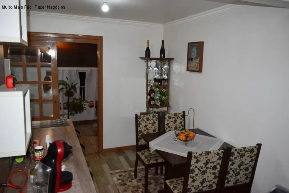Foto 2 de Casa de Condomínio com 2 quartos à venda, 80m2 em Nova Petropolis - RS