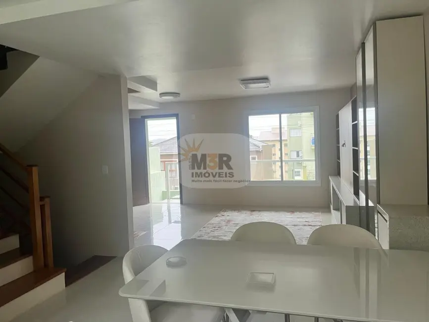 Foto 1 de Casa com 3 quartos para alugar, 172m2 em Nova Petropolis - RS