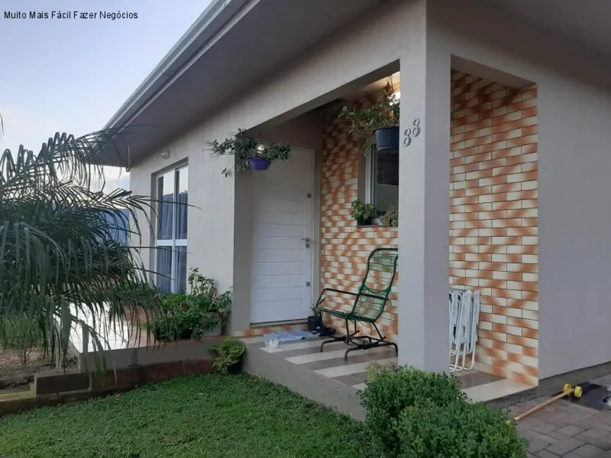 Casa com 3 quartos à venda, 100m2 em Nova Petropolis - RS - imagem 6 Foto 6 de Casa com 3 quartos à venda, 100m2 em Nova Petropolis - RS