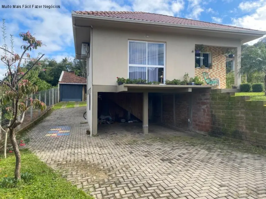 Casa com 3 quartos à venda, 100m2 em Nova Petropolis - RS - imagem 3 Foto 3 de Casa com 3 quartos à venda, 100m2 em Nova Petropolis - RS
