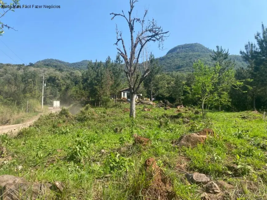 Foto 1 de Terreno / Lote à venda, 1600m2 em Nova Petropolis - RS