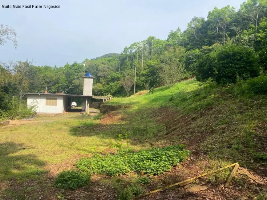 Sítio / Rancho com 2 quartos à venda, 150m2 em Nova Petropolis - RS - imagem 7 Foto 7 de Sítio / Rancho com 2 quartos à venda, 150m2 em Nova Petropolis - RS