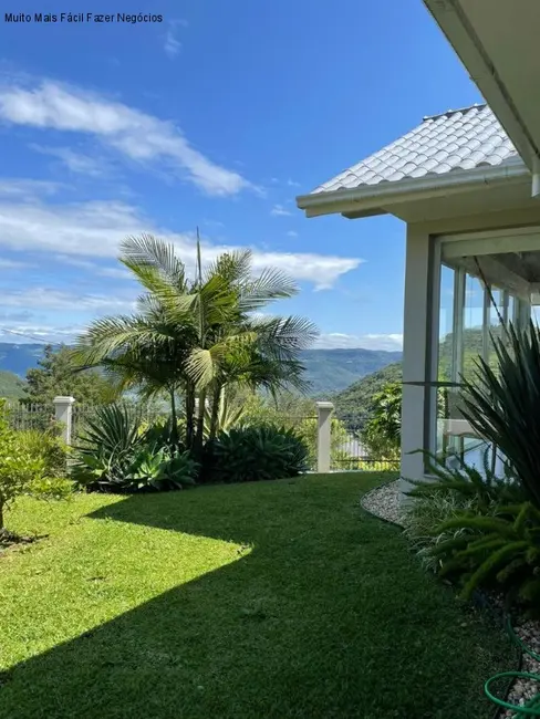 Casa com 3 quartos à venda, 416m2 em Nova Petropolis - RS - imagem 6 Foto 6 de Casa com 3 quartos à venda, 416m2 em Nova Petropolis - RS