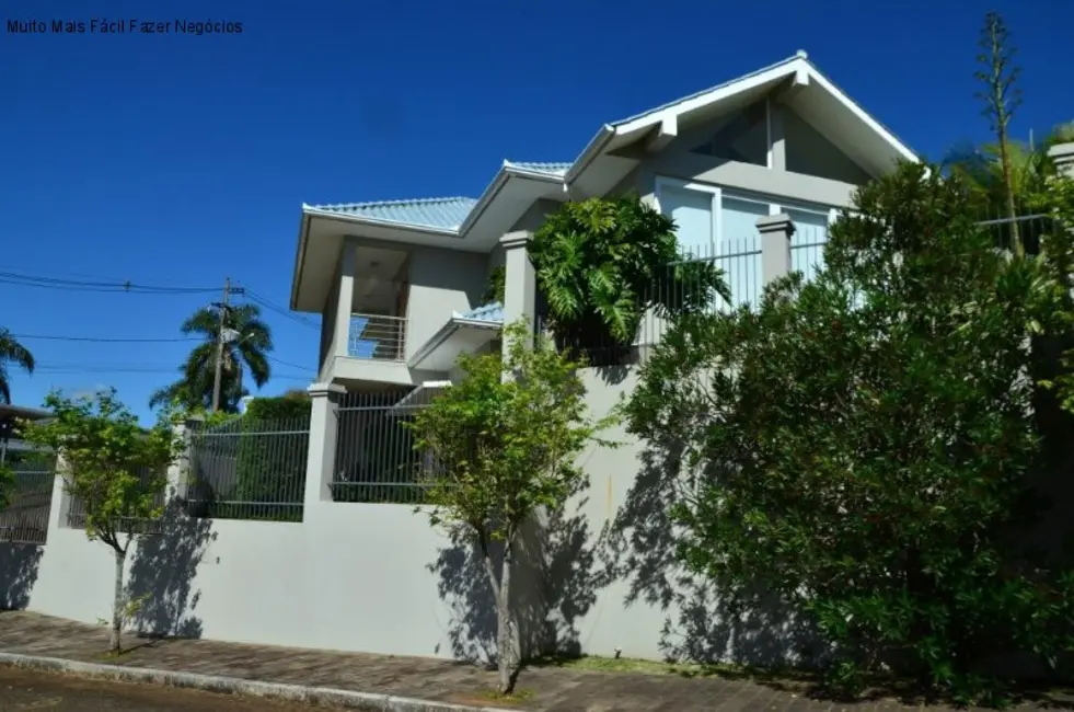 Casa com 3 quartos à venda, 416m2 em Nova Petropolis - RS - imagem 2 Foto 2 de Casa com 3 quartos à venda, 416m2 em Nova Petropolis - RS