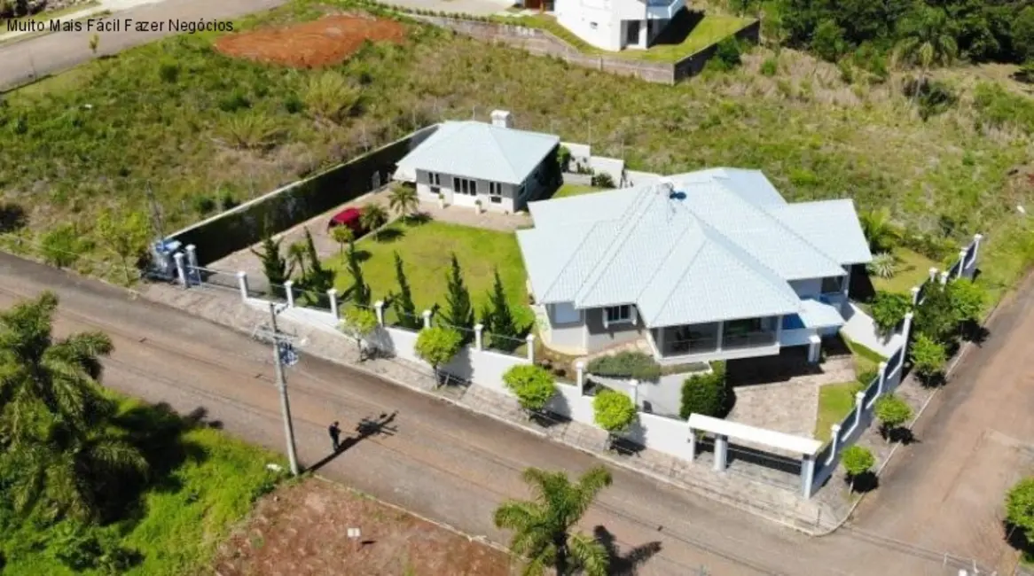 Casa com 3 quartos à venda, 416m2 em Nova Petropolis - RS - imagem 4 Foto 4 de Casa com 3 quartos à venda, 416m2 em Nova Petropolis - RS