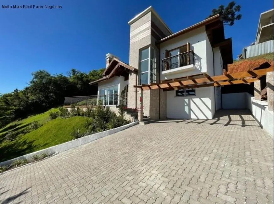 Casa com 4 quartos à venda, 300m2 em Gramado - RS - imagem 3 Foto 3 de Casa com 4 quartos à venda, 300m2 em Gramado - RS