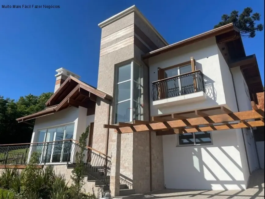 Casa com 4 quartos à venda, 300m2 em Gramado - RS - imagem 1 Foto 1 de Casa com 4 quartos à venda, 300m2 em Gramado - RS