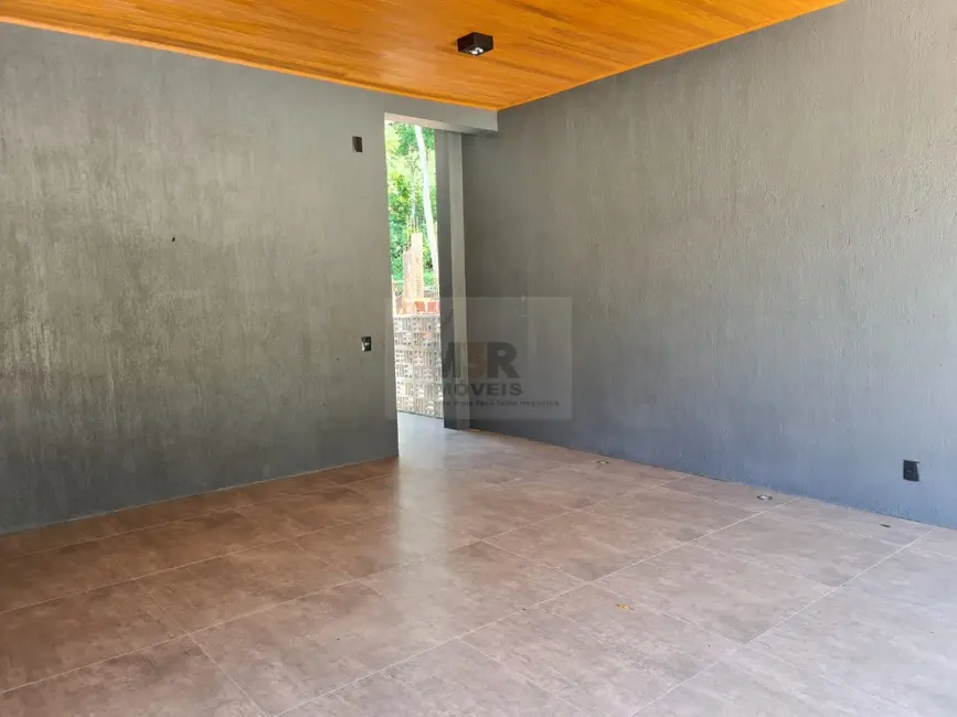 Casa com 3 quartos à venda, 155m2 em Nova Petropolis - RS - imagem 3 Foto 3 de Casa com 3 quartos à venda, 155m2 em Nova Petropolis - RS