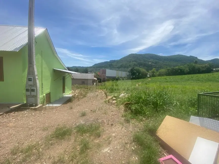 Sala Comercial com 1 quarto à venda, 143m2 em Picada Cafe - RS - imagem 3 Foto 3 de Sala Comercial com 1 quarto à venda, 143m2 em Picada Cafe - RS