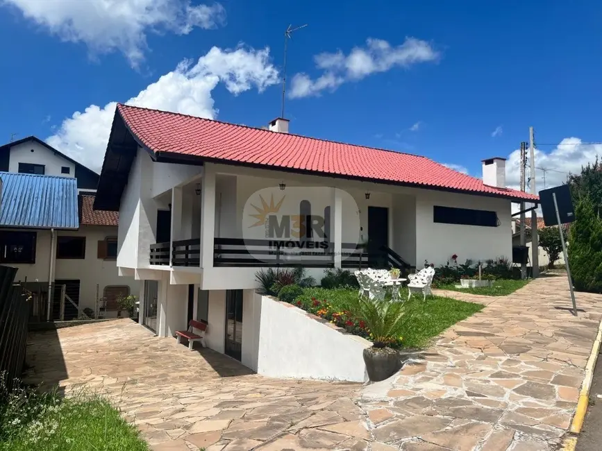 Foto 2 de Sala Comercial com 3 quartos à venda e para alugar, 200m2 em Centro, Nova Petropolis - RS