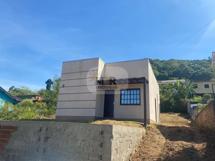 Foto 1 de Casa com 2 quartos à venda, 46m2 em Nova Petropolis - RS