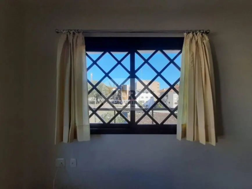 Apartamento com 3 quartos para alugar, 100m2 em Centro, Nova Petropolis - RS - imagem 4 Foto 4 de Apartamento com 3 quartos para alugar, 100m2 em Centro, Nova Petropolis - RS