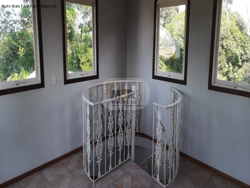 Casa com 3 quartos para alugar, 260m2 em Nova Petropolis - RS - imagem 2 Foto 2 de Casa com 3 quartos para alugar, 260m2 em Nova Petropolis - RS