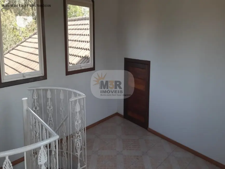 Casa com 3 quartos para alugar, 260m2 em Nova Petropolis - RS - imagem 3 Foto 3 de Casa com 3 quartos para alugar, 260m2 em Nova Petropolis - RS