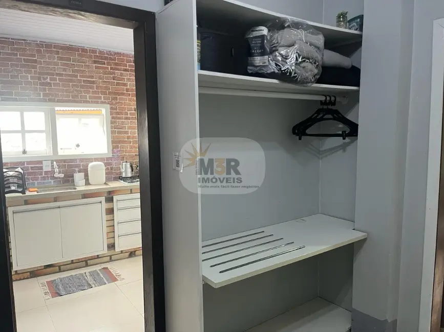 Apartamento com 1 quarto à venda, 45m2 em Centro, Nova Petropolis - RS - imagem 4 Foto 4 de Apartamento com 1 quarto à venda, 45m2 em Centro, Nova Petropolis - RS