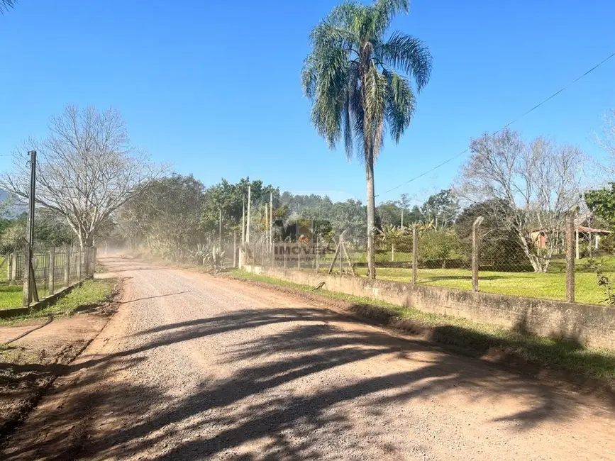 Foto 4 de Sítio / Rancho com 3 quartos à venda, 210m2 em Sapiranga - RS