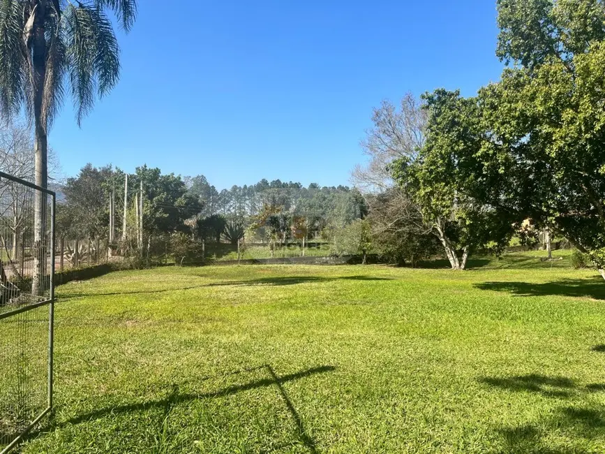 Foto 5 de Sítio / Rancho com 3 quartos à venda, 210m2 em Sapiranga - RS