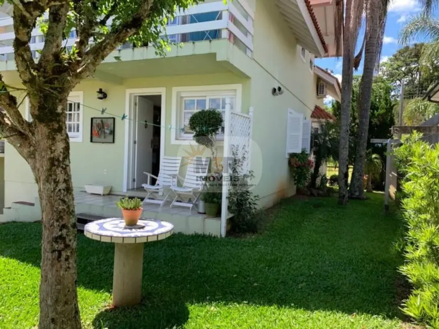 Casa com 4 quartos à venda, 246m2 em Nova Petropolis - RS - imagem 4 Foto 4 de Casa com 4 quartos à venda, 246m2 em Nova Petropolis - RS