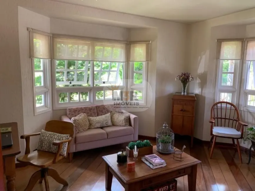 Casa com 4 quartos à venda, 246m2 em Nova Petropolis - RS - imagem 8 Foto 8 de Casa com 4 quartos à venda, 246m2 em Nova Petropolis - RS